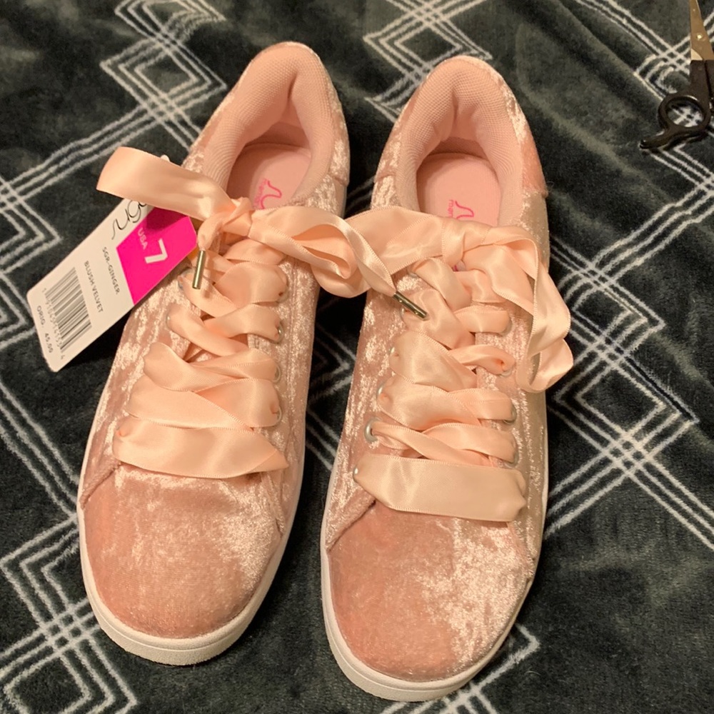 Pink Sugar size 7 NWT